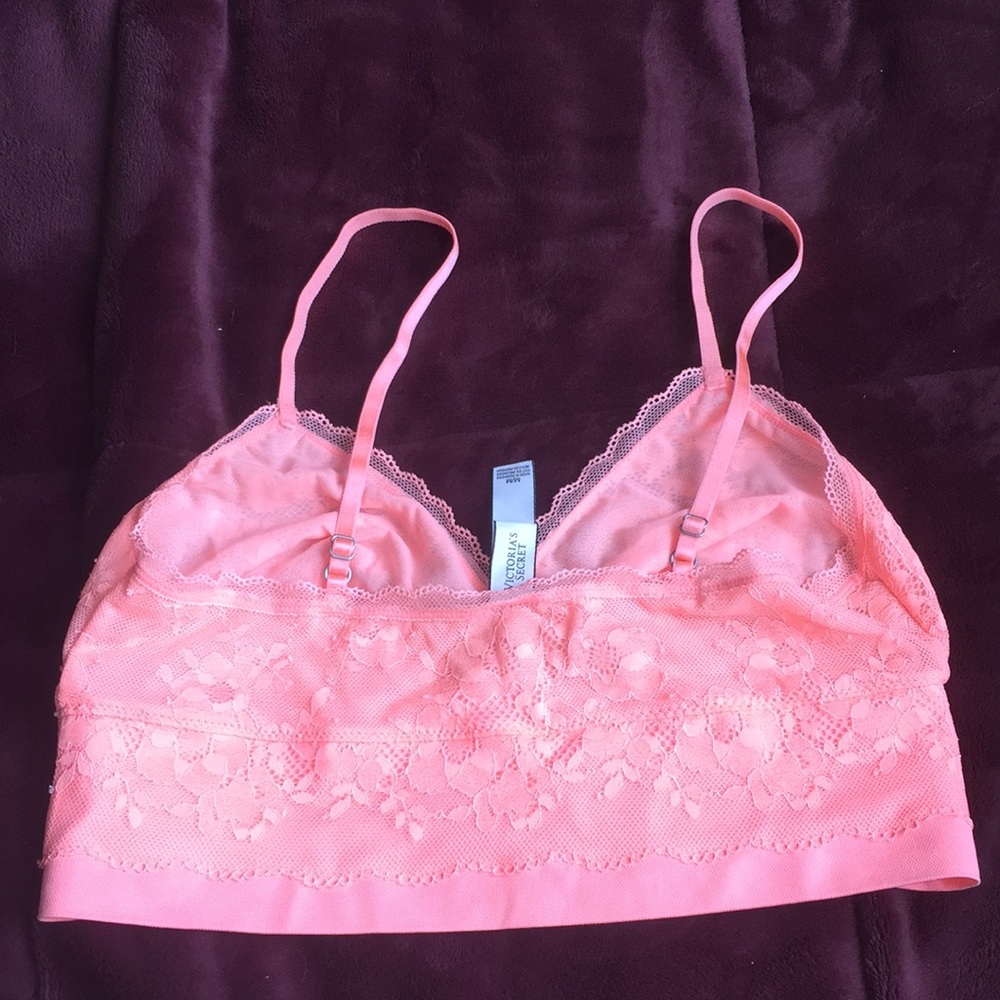 VS Bra - Picture 3 of 3